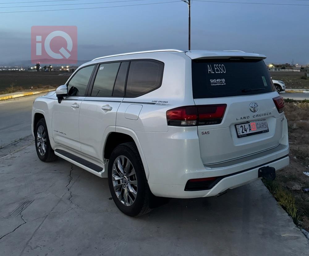 تويوتا لاندكروزر